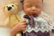 doll.      Full bodied silicone reborn doll