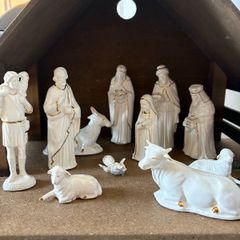 belleek nativity