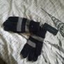 New Tommy Hilfiger Gloves Image 3