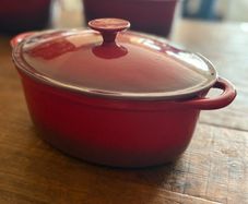Cast Iron Dutch Oven