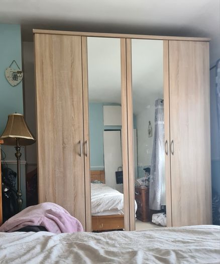 Warrdrobe double
