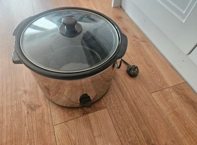 Morphy richards slow cooker, 5.5 litres, never used