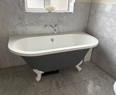 freestanding bath