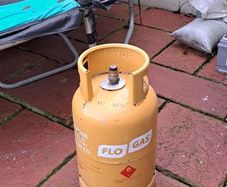 Gas bottle