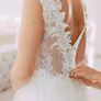 Wedding dress with detachable train + veil Image 5