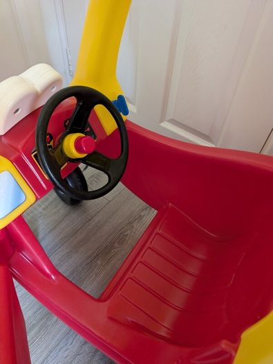 Little Tikes Cosy Coupe Car
