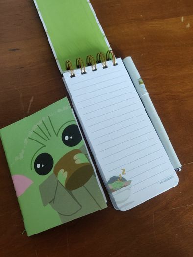 The Mandalorian Notebook and Pen set