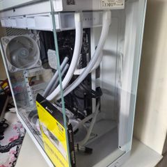 Perfect condition NZXT H6 RGB flow case