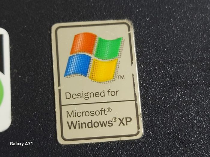 HP Pavilion zv6000, Windows XP, in excellent cosmetic condition, A Genuine real Blast from the past