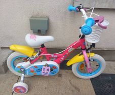 Kids pepper pig bike size 12 inch wheels