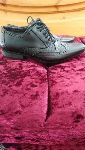 Boy's shoes