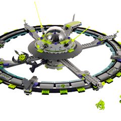 Lego 7065 Alien Mothership
