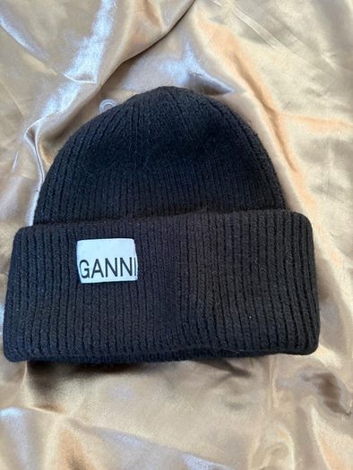 GANNI hat / black / new