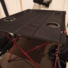 Lightweight folding camping table