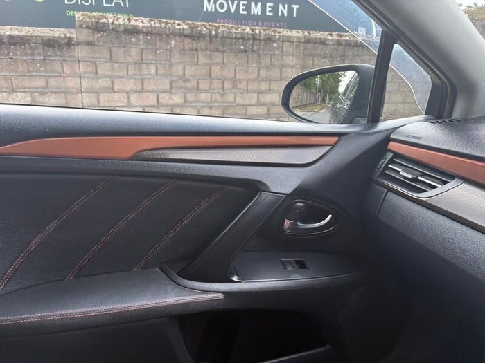 Toyota Avensis 2015