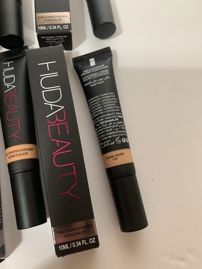Brand new 100% genuine Huda beauty the overachiever full coverage concealers