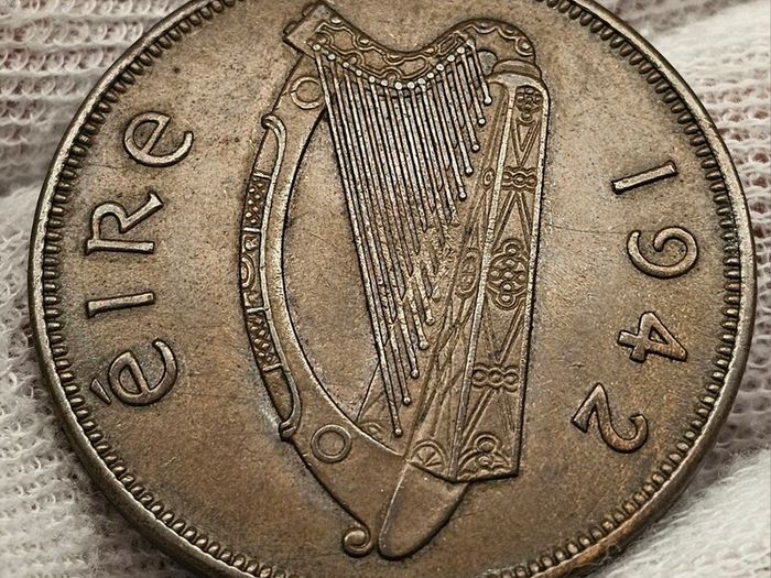 Ireland 1942 1d Penny Nice Sharp Strike Nice Grade