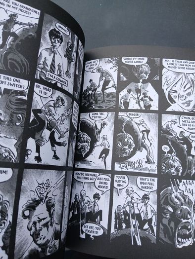 The Motherless Oven - Rob Davis
