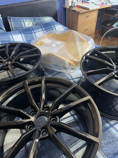 Genuine Pretoria with Michelin PS4s Tyres