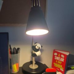 Desk lamp