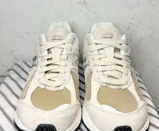 New Balance 2002R
