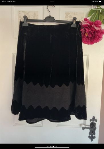skirt Bnwt velvet skirt Aline size 38 10/12