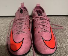 Nike Astro football boots
