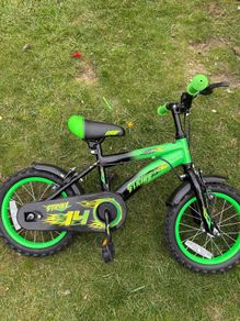 kids bike like new size 14