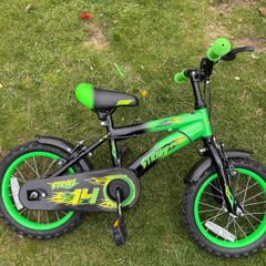 kids bike like new size 14