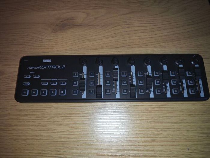 Korg Nanokontrol 2