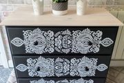 Chest of drawers