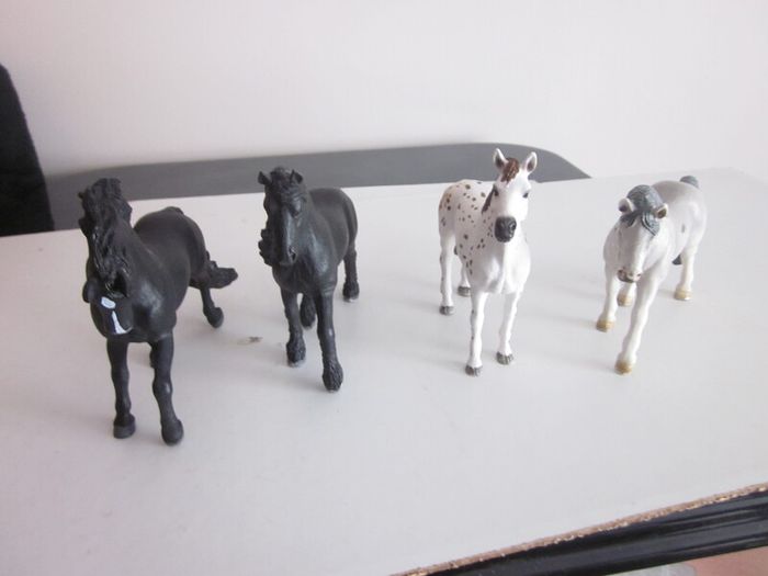 Schleich Horse Figures  X4