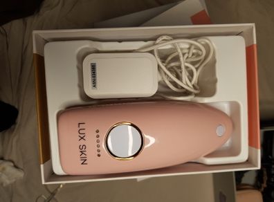 Lux skin IPL handset