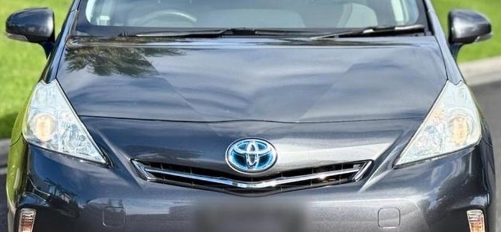 2013 Toyota Prius alpha 7 seater