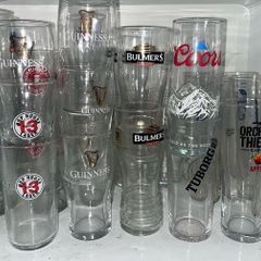 Samuel Adams Boston Lager Beer Pint Glass bulmers Tiger beer Official Pint Glass guinness hop house 13 Heineken Carlsberg coors smithwicks orchard thieves Rockshore cider Galway hooker tuborg corona