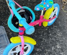 Peppa Pig balance bike + helmet