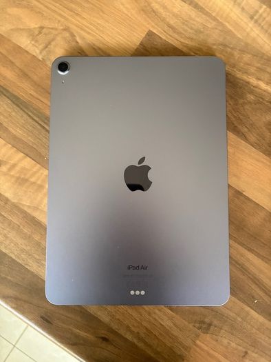 Purple IPad Air 2022