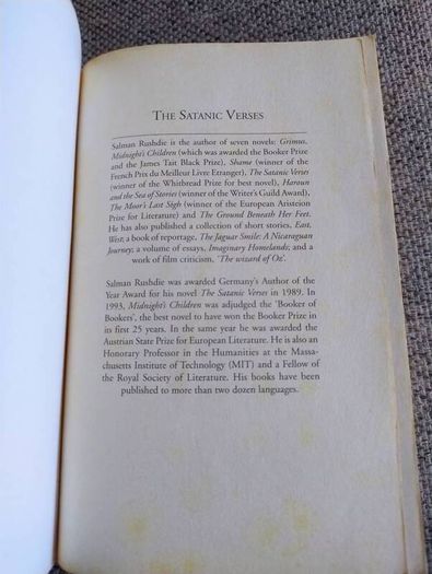 The Satanic Verses by Salman Rushdie 1998 edition in good condition with some signs of wear see photos FREE STANDARD POSTAGE INCLUDED