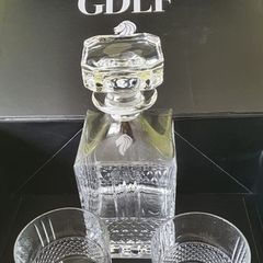 Crystal whiskey decanter set