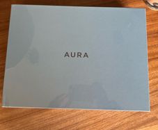 Aura digital photo frame