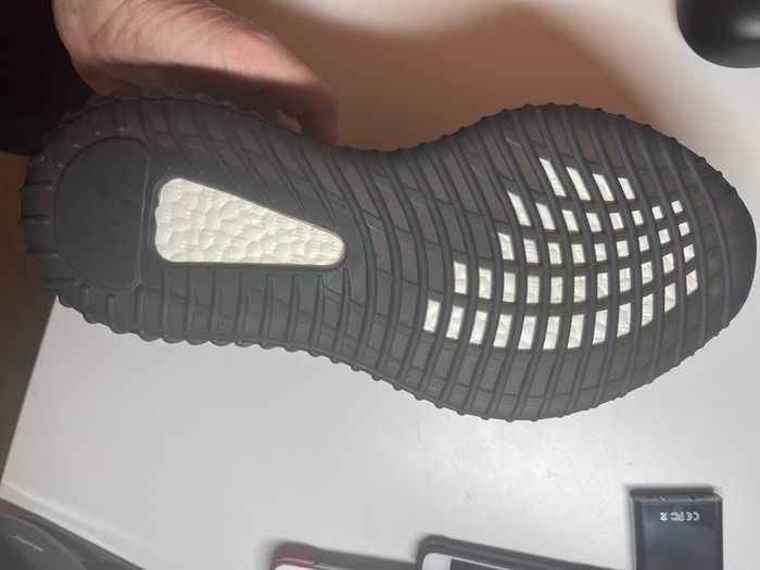 Yecheil runners 350 V2 Size 4-10