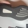 Yecheil runners 350 V2 Size 4-10 Image 7