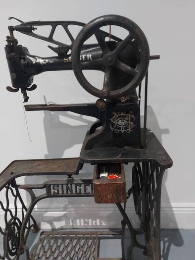 sewing machine