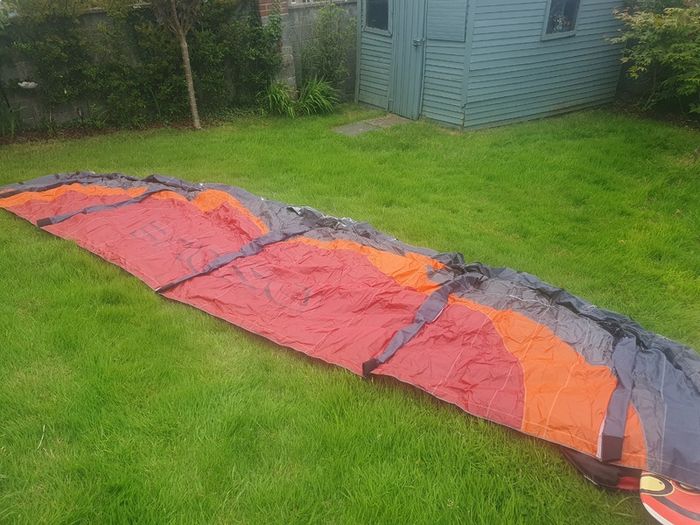Kite surfing kit