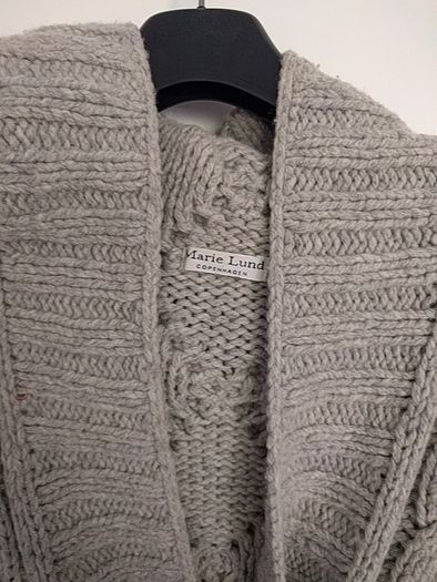 Woolen vest