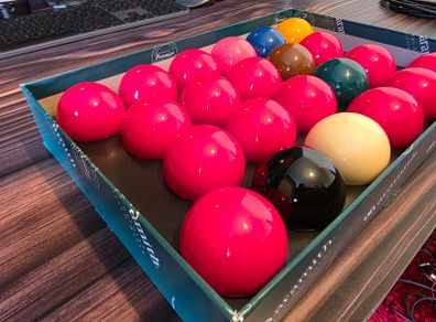 Aramith Standard Full size snooker balls