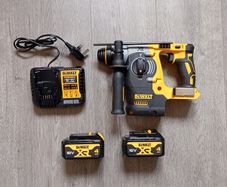 DeWalt dch273 SDS Drill (New)