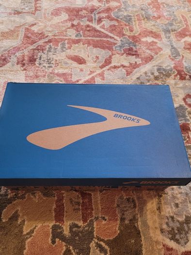 Brooks trainers UK13