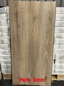 New Laminated Flooring Ac4 Rated Free Delivery