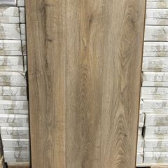 New Laminated Flooring Ac4 Rated Free Delivery